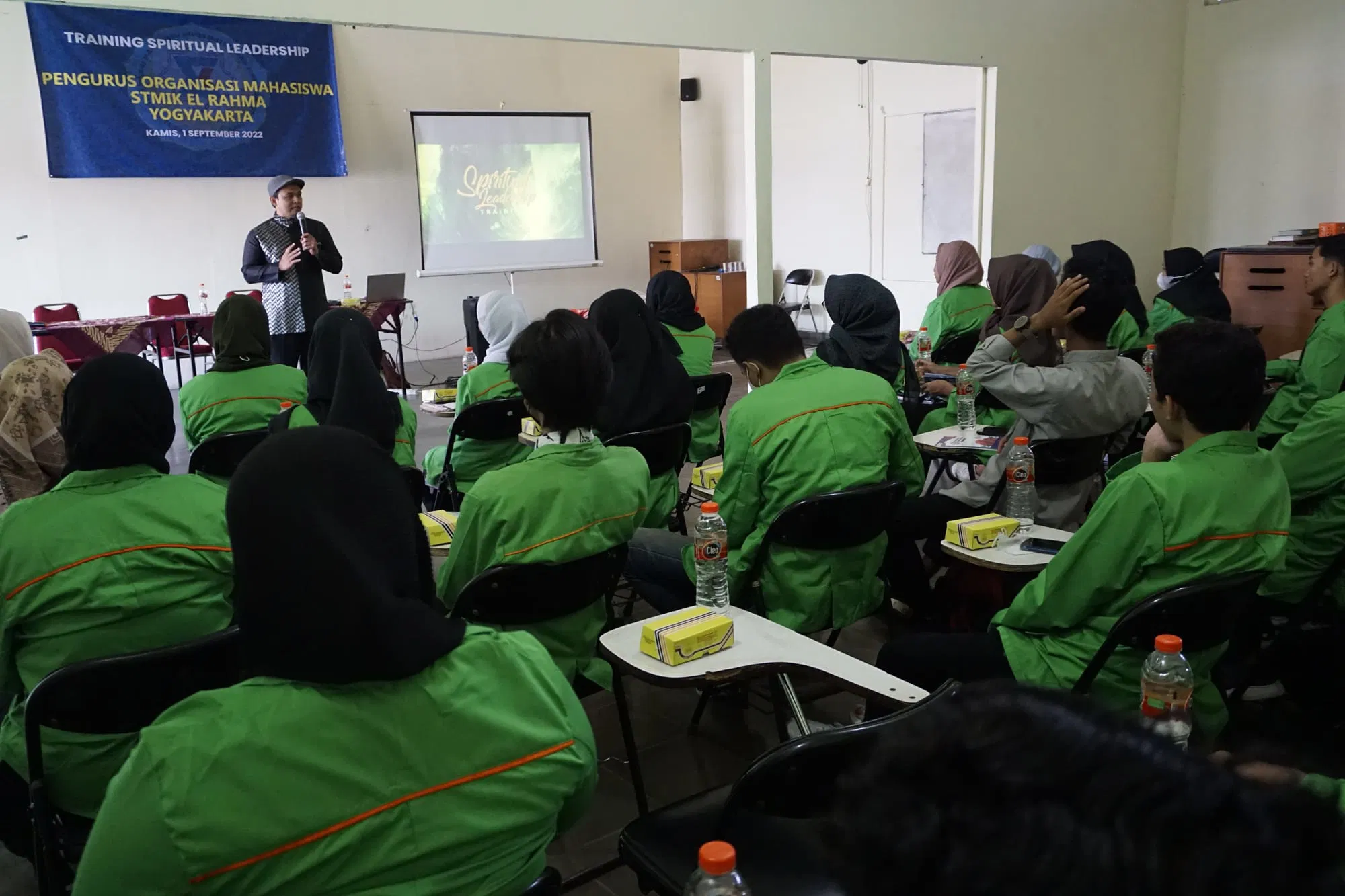 SPIRITUAL LEADERSHIP TRAINING UNTUK PENGURUS ORMAWA STMIK EL RAHMA
