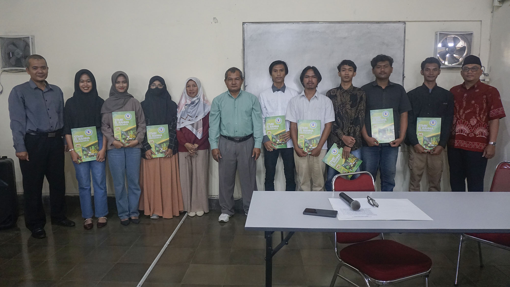 STMIK EL Rahma Yogyakarta Resmi Lantik Pengurus BEM, HMP, dan UKM Periode 2026